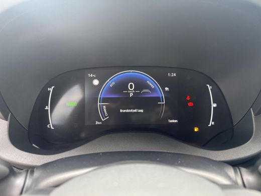 Toyota Yaris Cross 1.5 Hybrid 130 Dynamic Comfort Pack | 06-10141018 Voor meer informatie ActivLease financial lease