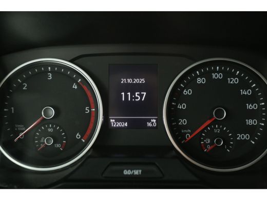 Volkswagen Crafter 30 2.0 TDI 140PK L3H2 | 3000kg Trekgew. | Airco | Cruise | Carplay | Navi | Parkeersens. ActivLease financial lease