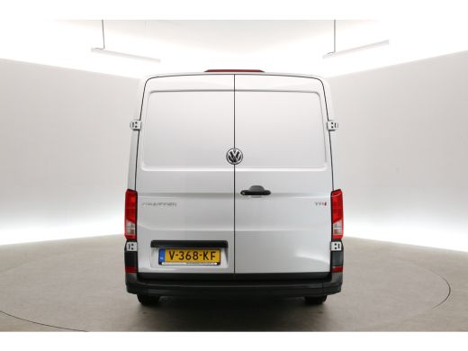 Volkswagen Crafter 30 2.0 TDI 140PK L3H2 | 3000kg Trekgew. | Airco | Cruise | Carplay | Navi | Parkeersens. ActivLease financial lease
