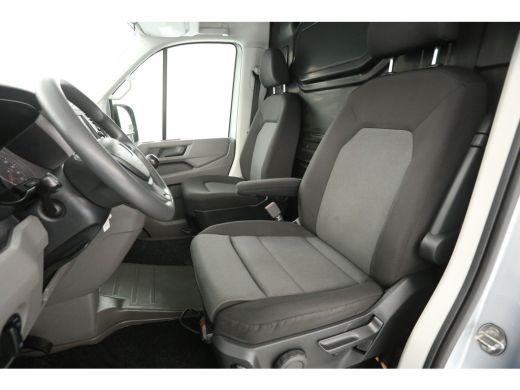 Volkswagen Crafter 30 2.0 TDI 140PK L3H2 | 3000kg Trekgew. | Airco | Cruise | Carplay | Navi | Parkeersens. ActivLease financial lease