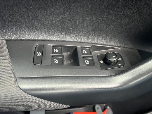 Volkswagen Polo 1.0 TSI R-Line Edition | ADAPT. CRUISE | APP. CONNECT | 16 INCH VELGEN | DAB+ | LED ActivLease financial lease