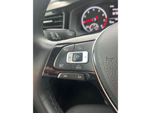 Volkswagen Polo 1.0 TSI R-Line Edition | ADAPT. CRUISE | APP. CONNECT | 16 INCH VELGEN | DAB+ | LED ActivLease financial lease