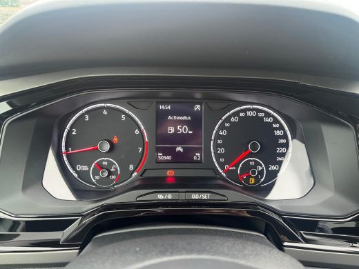 Volkswagen Polo 1.0 TSI R-Line Edition | ADAPT. CRUISE | APP. CONNECT | 16 INCH VELGEN | DAB+ | LED ActivLease financial lease