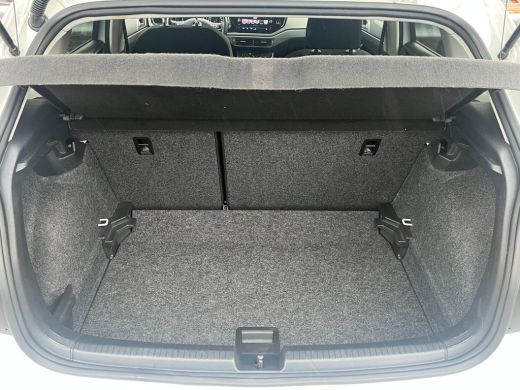 Volkswagen Polo 1.0 TSI R-Line Edition | ADAPT. CRUISE | APP. CONNECT | 16 INCH VELGEN | DAB+ | LED ActivLease financial lease