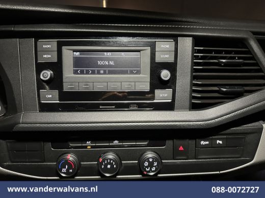 Volkswagen Transporter 2.0 TDI L1H1 Euro6 Airco | Camera | Cruisecontrol | Trekhaak | Sidebars Parkeersensoren ActivLease financial lease