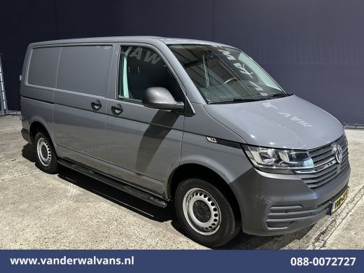 Volkswagen Transporter 2.0 TDI L1H1 Euro6 Airco | Camera | Cruisecontrol | Trekhaak | Sidebars Parkeersensoren ActivLease financial lease