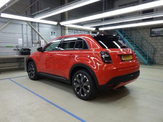 Fiat 600 La Prima 54 kWh 156pk | Vol-Leder | Adaptive Cruise | Elektr. Achterklep | Massage | Full-LED | !!