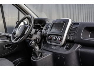 Renault Trafic **2.0 dCi L2H1 | 120 PK | Euro 6 | 5-Persoons | Cruise | Airco | DC** Renault Trafic **2.0 dCi L2H1 | 120 PK | Euro 6 | 5-Persoons | Cruise | Airco | DC**
