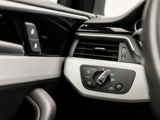 Audi A4 Avant 35 TFSI S-Line Sport 150Pk Automaat (2X S-LINE, APPLE CARPLAY, GROOT NAVI, STOELVERWARMING,... ActivLease financial lease