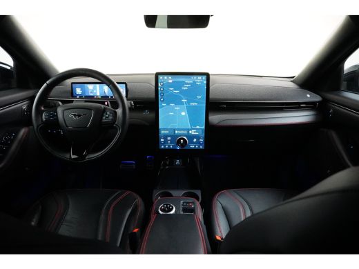 Ford Mustang Mach-E Mach-E Extended Range AWD 98 kWh | ALLE OPTIES! | Pano-dak | B&O audio | Technology pack + | 360 ... ActivLease financial lease