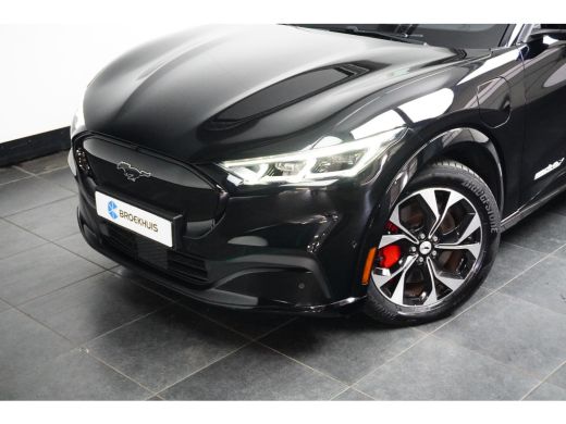 Ford Mustang Mach-E Mach-E Extended Range AWD 98 kWh | ALLE OPTIES! | Pano-dak | B&O audio | Technology pack + | 360 ... ActivLease financial lease