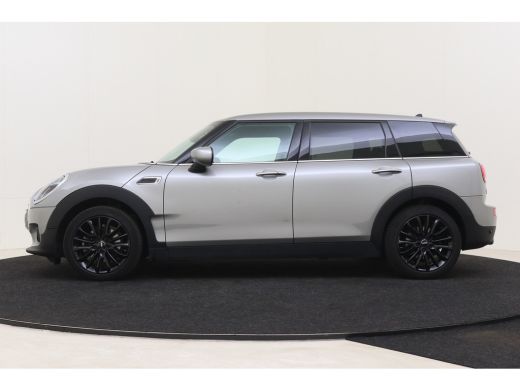 Mini Clubman Cooper Classic Automaat / Achteruitrijcamera / Comfort Access / LED / Stoelverwarming / PDC /  Cr... ActivLease financial lease