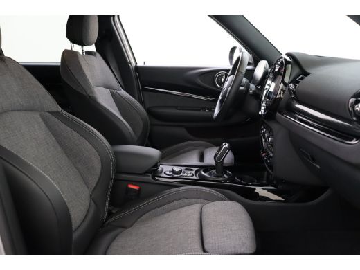 Mini Clubman Cooper Classic Automaat / Achteruitrijcamera / Comfort Access / LED / Stoelverwarming / PDC /  Cr... ActivLease financial lease