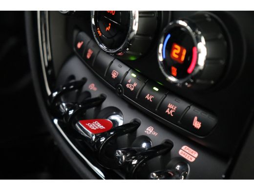 Mini Clubman Cooper Classic Automaat / Achteruitrijcamera / Comfort Access / LED / Stoelverwarming / PDC /  Cr... ActivLease financial lease