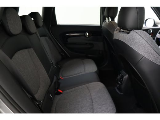 Mini Clubman Cooper Classic Automaat / Achteruitrijcamera / Comfort Access / LED / Stoelverwarming / PDC /  Cr... ActivLease financial lease