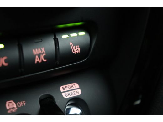 Mini Clubman Cooper Classic Automaat / Achteruitrijcamera / Comfort Access / LED / Stoelverwarming / PDC /  Cr... ActivLease financial lease