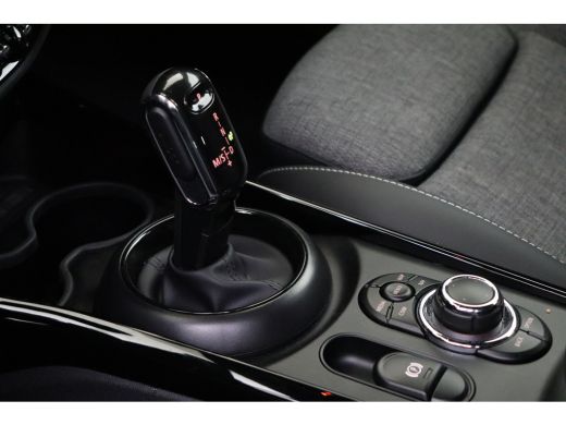 Mini Clubman Cooper Classic Automaat / Achteruitrijcamera / Comfort Access / LED / Stoelverwarming / PDC /  Cr... ActivLease financial lease