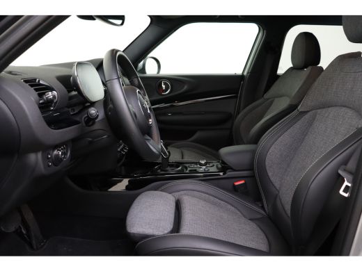 Mini Clubman Cooper Classic Automaat / Achteruitrijcamera / Comfort Access / LED / Stoelverwarming / PDC /  Cr... ActivLease financial lease