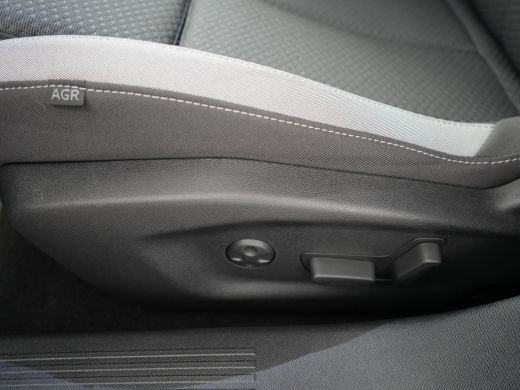 Opel Astra Electric 54 kWh Business Edition | Achteruitrijcamera | Apple Carplay/Android Auto|telefoonintegr... ActivLease financial lease