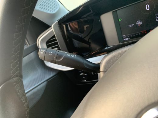 Opel Mokka 1.2 100pk 6 versnellingen Airco | DAB | Cruise Control | LMV 16" | Navi by app | Full led | 1ste ... ActivLease financial lease