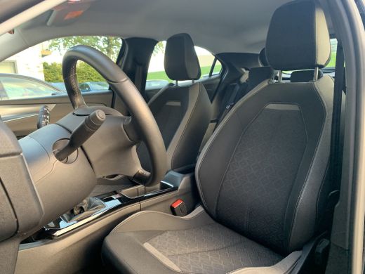 Opel Mokka 1.2 100pk 6 versnellingen Airco | DAB | Cruise Control | LMV 16" | Navi by app | Full led | 1ste ... ActivLease financial lease