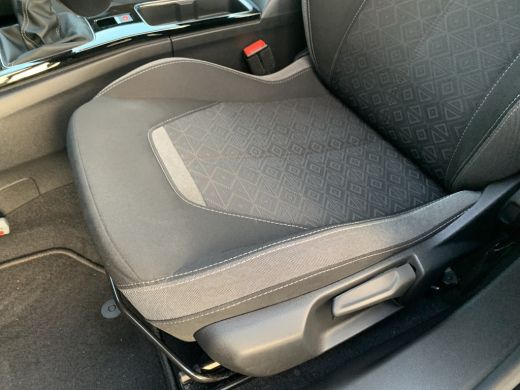 Opel Mokka 1.2 100pk 6 versnellingen Airco | DAB | Cruise Control | LMV 16" | Navi by app | Full led | 1ste ... ActivLease financial lease