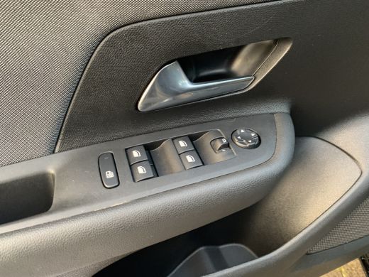 Opel Mokka 1.2 100pk 6 versnellingen Airco | DAB | Cruise Control | LMV 16" | Navi by app | Full led | 1ste ... ActivLease financial lease