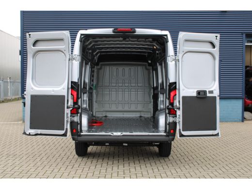 Opel Movano Electric 3.5t L3H2 Zwaar 110 kWh | DIGITALE BINNENSPIEGEL | CAMERA | NAVI | SENSOREN RONDOM | APP... ActivLease financial lease