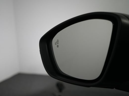 Peugeot 2008 GT | Advanced Active Safety Brake met camera en radar | Climate Control | Elektrisch verstelbare ... ActivLease financial lease