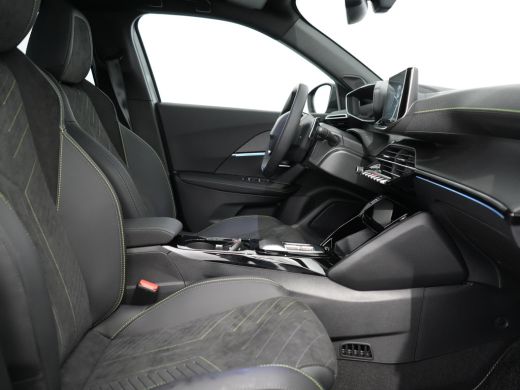 Peugeot 2008 GT | Advanced Active Safety Brake met camera en radar | Climate Control | Elektrisch verstelbare ... ActivLease financial lease