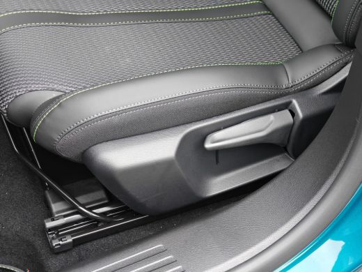 Peugeot 2008 Hybrid 145 GT ActivLease financial lease