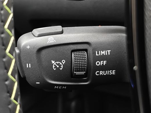 Peugeot 2008 Hybrid 145 GT ActivLease financial lease