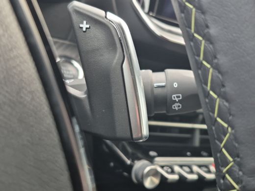 Peugeot 208 Hybrid 100 e-DCS6 GT Stoelverwarming | Camera | Parkeersensoren | Keyless | ActivLease financial lease