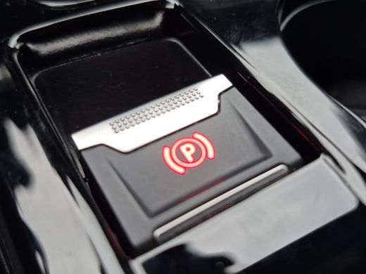 Peugeot 208 Hybrid 100 e-DCS6 GT Stoelverwarming | Camera | Parkeersensoren | Keyless | ActivLease financial lease