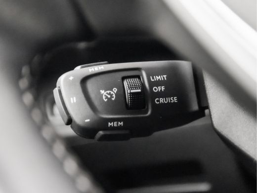 Peugeot 5008 1.2 PureTech Sport 7 Persoons Automaat (NIEUW MODEL, APPLE CARPLAY, 360 CAMERA, LEDER, SPORTSTOEL... ActivLease financial lease