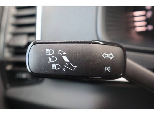 Skoda Karoq 1.5 TSI ACT Business Edition Plus 149PK | Achteruitrijcamera | Keyless entry/start | Trekhaak uit... ActivLease financial lease