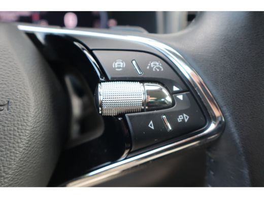 Skoda Karoq 1.5 TSI ACT Business Edition Plus 149PK | Achteruitrijcamera | Keyless entry/start | Trekhaak uit... ActivLease financial lease