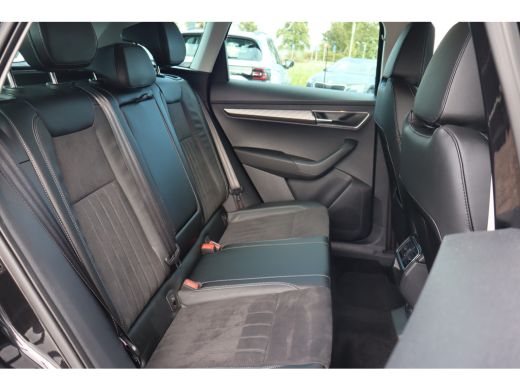 Skoda Karoq 1.5 TSI ACT Business Edition Plus 149PK | Achteruitrijcamera | Keyless entry/start | Trekhaak uit... ActivLease financial lease