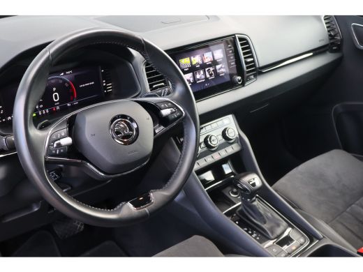 Skoda Karoq 1.5 TSI ACT Business Edition Plus 149PK | Achteruitrijcamera | Keyless entry/start | Trekhaak uit... ActivLease financial lease
