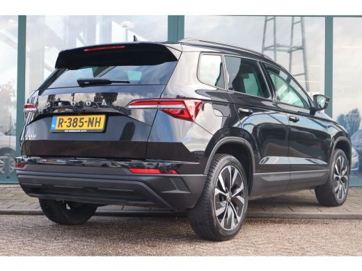 Skoda Karoq 1.5 TSI ACT Business Edition Plus 149PK | Achteruitrijcamera | Keyless entry/start | Trekhaak uit... ActivLease financial lease
