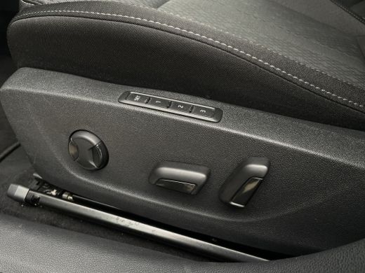 Skoda Octavia Combi 1.5 e-TSI Business Edition | Elek. Trekhaak | Virtual Cockpit | Carplay | LED | Navi ActivLease financial lease