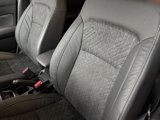 Suzuki Vitara 1.4 BOOSTERJET HYBRID SMART HYBRID STYLE PANORAMA SCHUIFDAK LEER CARPLAY NAVI CAMERA PDC STOELVERW. ActivLease financial lease