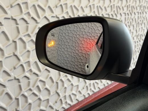 Suzuki Vitara 1.4 BOOSTERJET HYBRID SMART HYBRID STYLE PANORAMA SCHUIFDAK LEER CARPLAY NAVI CAMERA PDC STOELVERW. ActivLease financial lease