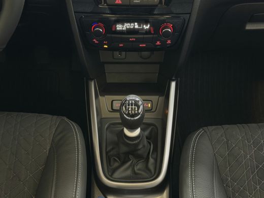 Suzuki Vitara 1.4 BOOSTERJET HYBRID SMART HYBRID STYLE PANORAMA SCHUIFDAK LEER CARPLAY NAVI CAMERA PDC STOELVERW. ActivLease financial lease