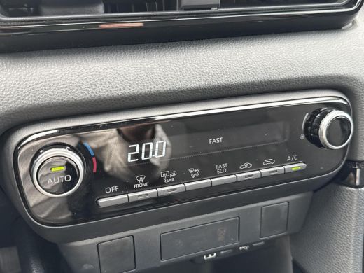 Toyota Yaris 1.5 Hybrid 115 First Edition **KEYLESS/ ADAPTIEVE CRUISE CONTROL/ AUTOMATISCHE DIMLICHTEN/ 36 MAA... ActivLease financial lease