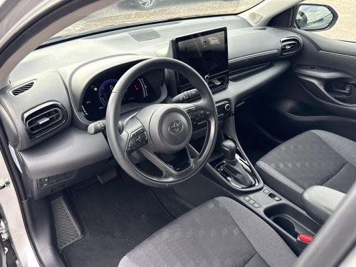 Toyota Yaris 1.5 Hybrid 115 First Edition **KEYLESS/ ADAPTIEVE CRUISE CONTROL/ AUTOMATISCHE DIMLICHTEN/ 36 MAA... ActivLease financial lease