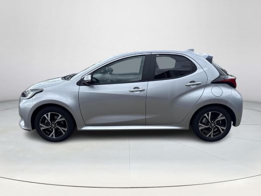 Toyota Yaris 1.5 Hybrid 115 First Edition **KEYLESS/ ADAPTIEVE CRUISE CONTROL/ AUTOMATISCHE DIMLICHTEN/ 36 MAA... ActivLease financial lease