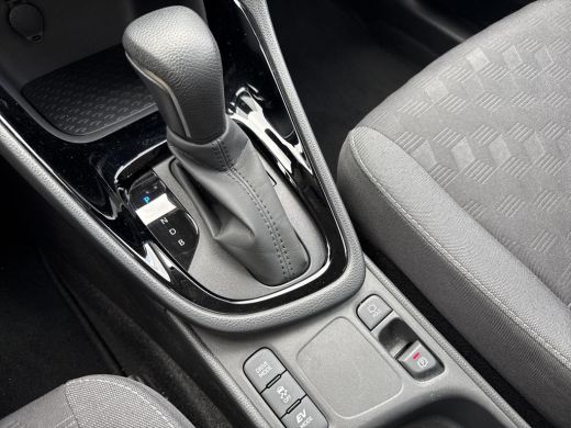 Toyota Yaris 1.5 Hybrid 115 First Edition **KEYLESS/ ADAPTIEVE CRUISE CONTROL/ AUTOMATISCHE DIMLICHTEN/ 36 MAA... ActivLease financial lease