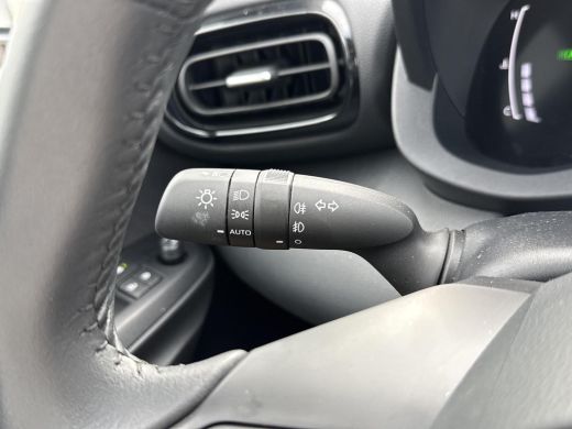 Toyota Yaris 1.5 Hybrid 115 First Edition **KEYLESS/ ADAPTIEVE CRUISE CONTROL/ AUTOMATISCHE DIMLICHTEN/ 36 MAA... ActivLease financial lease