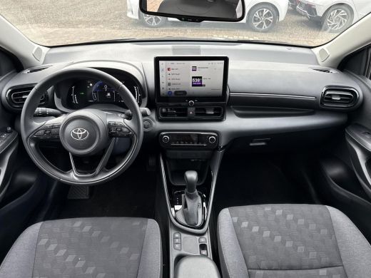 Toyota Yaris 1.5 Hybrid 115 First Edition **KEYLESS/ ADAPTIEVE CRUISE CONTROL/ AUTOMATISCHE DIMLICHTEN/ 36 MAA... ActivLease financial lease